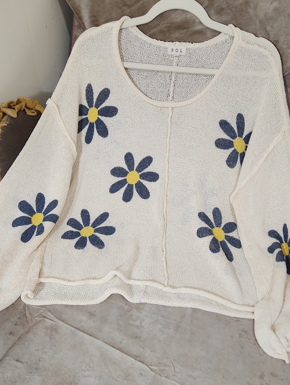 POL Cream Scoop-Neck Sweater with Blue Daisy Motifs and Yellow Centers